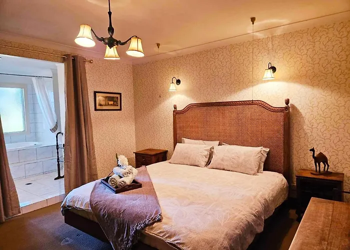 The Gamekeepers Spa Cottage In Tamborine Mountain