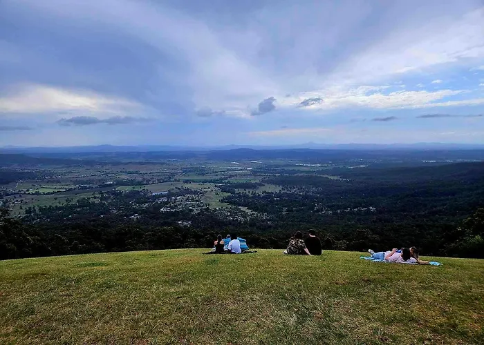 The Gamekeepers Spa Cottage In Tamborine Mountain