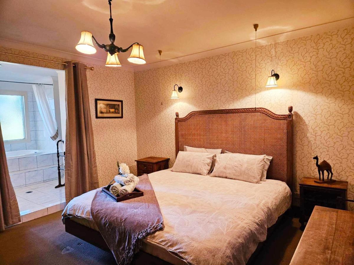 The Gamekeepers In Country house *